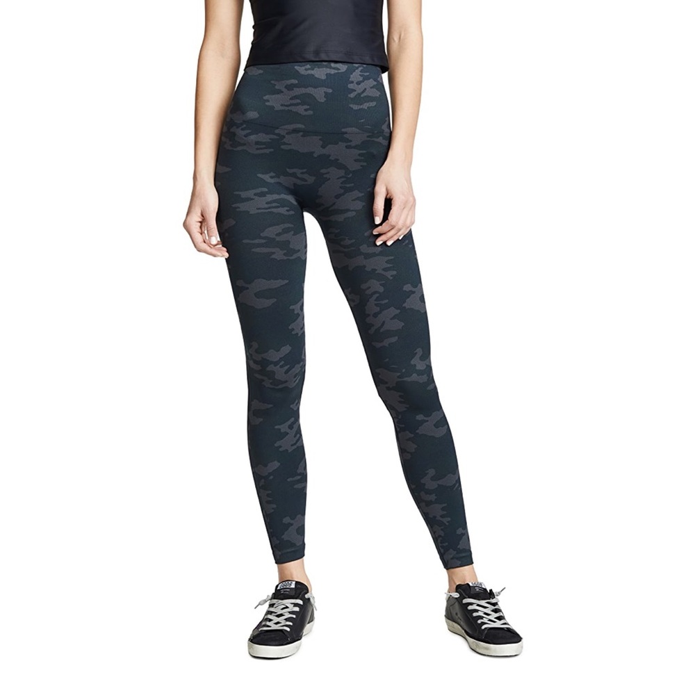 SPANX Black/Gray Camo Look At Me Now Leggings Size XL